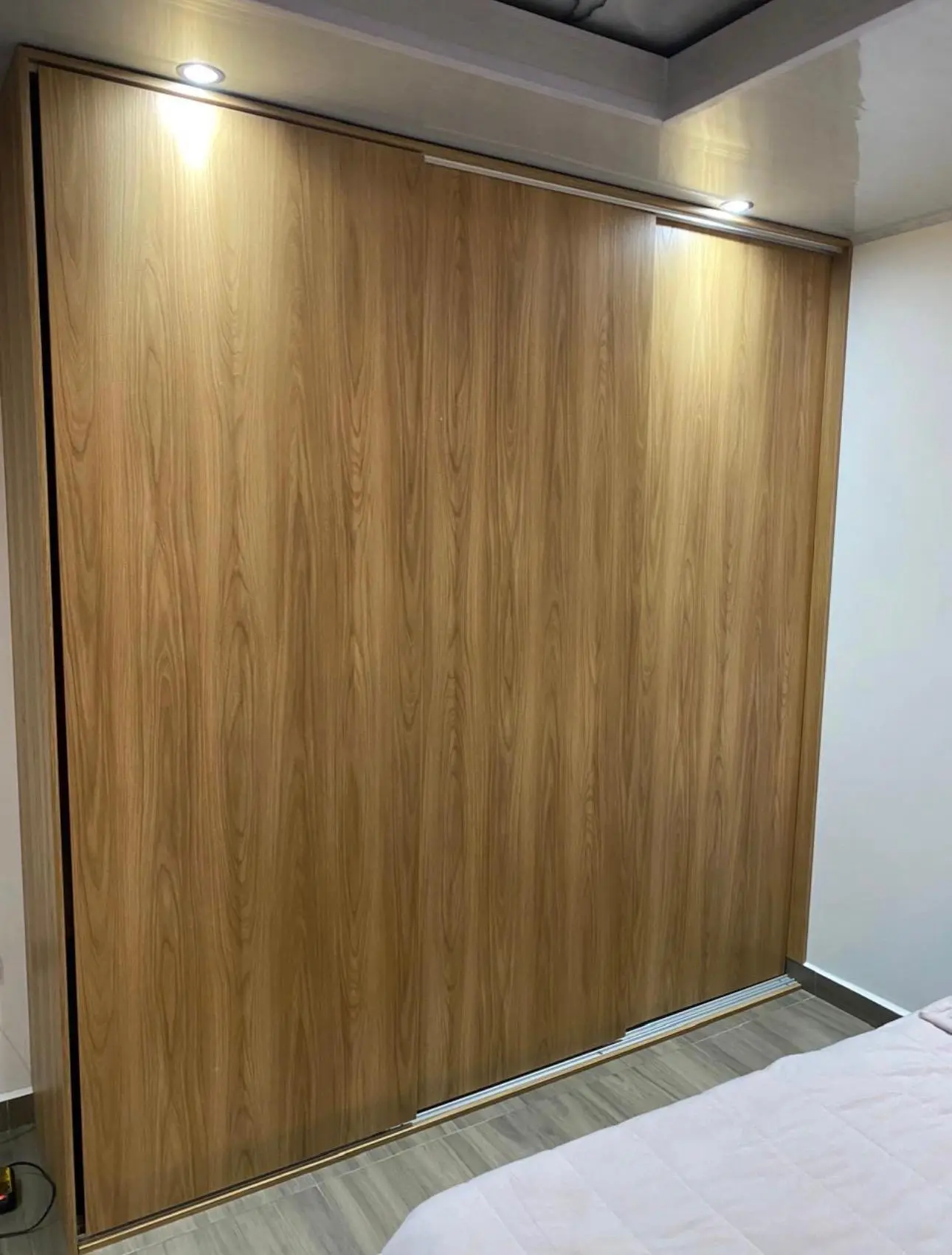Closet corredizo a medida - Diseños entre Maderas